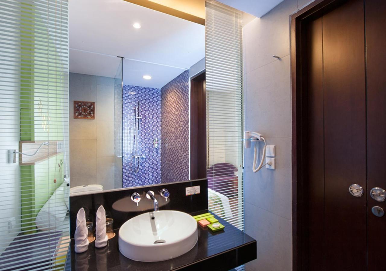 Hotel Ibis Styles Bali Denpasar Extérieur photo