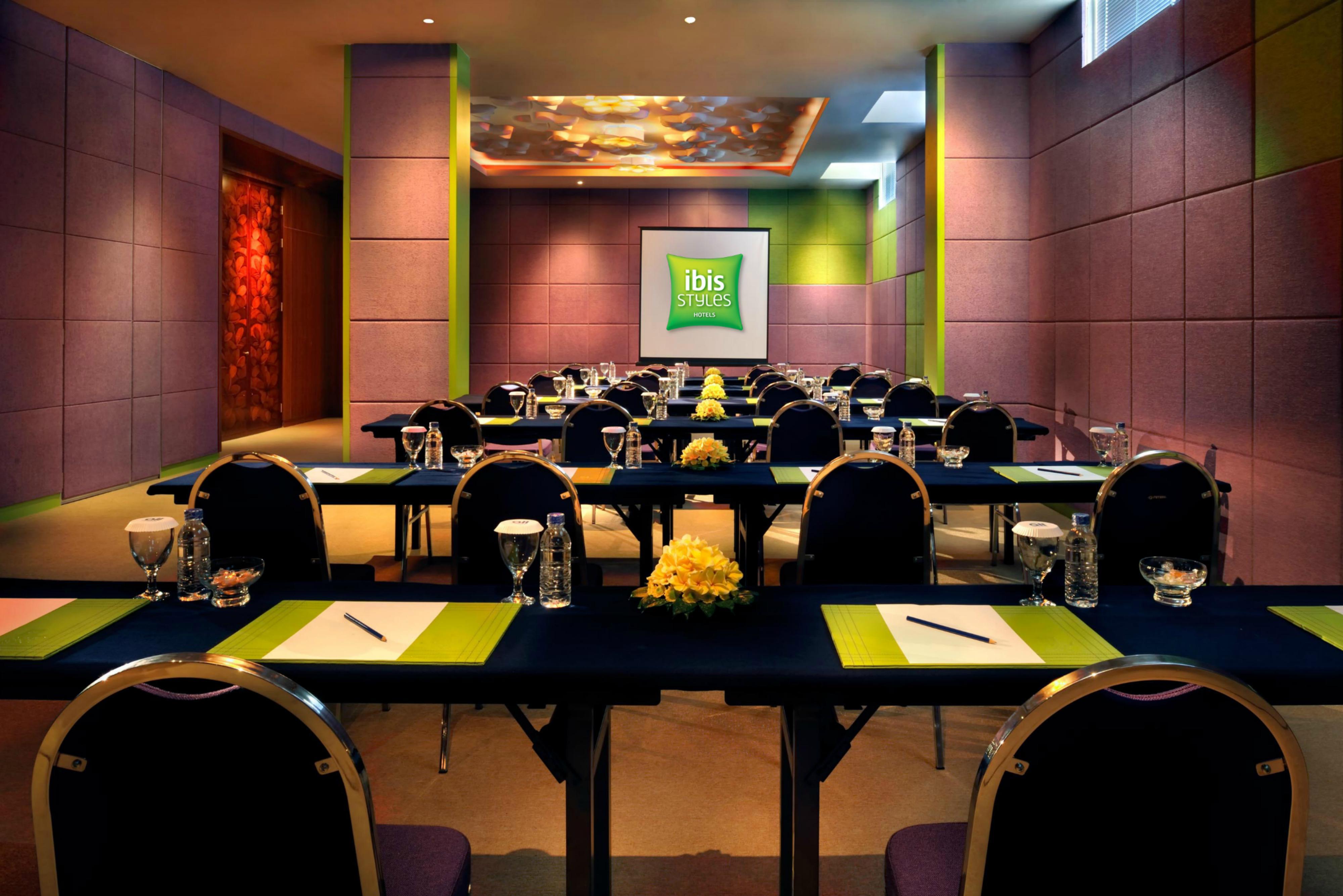 Hotel Ibis Styles Bali Denpasar Extérieur photo