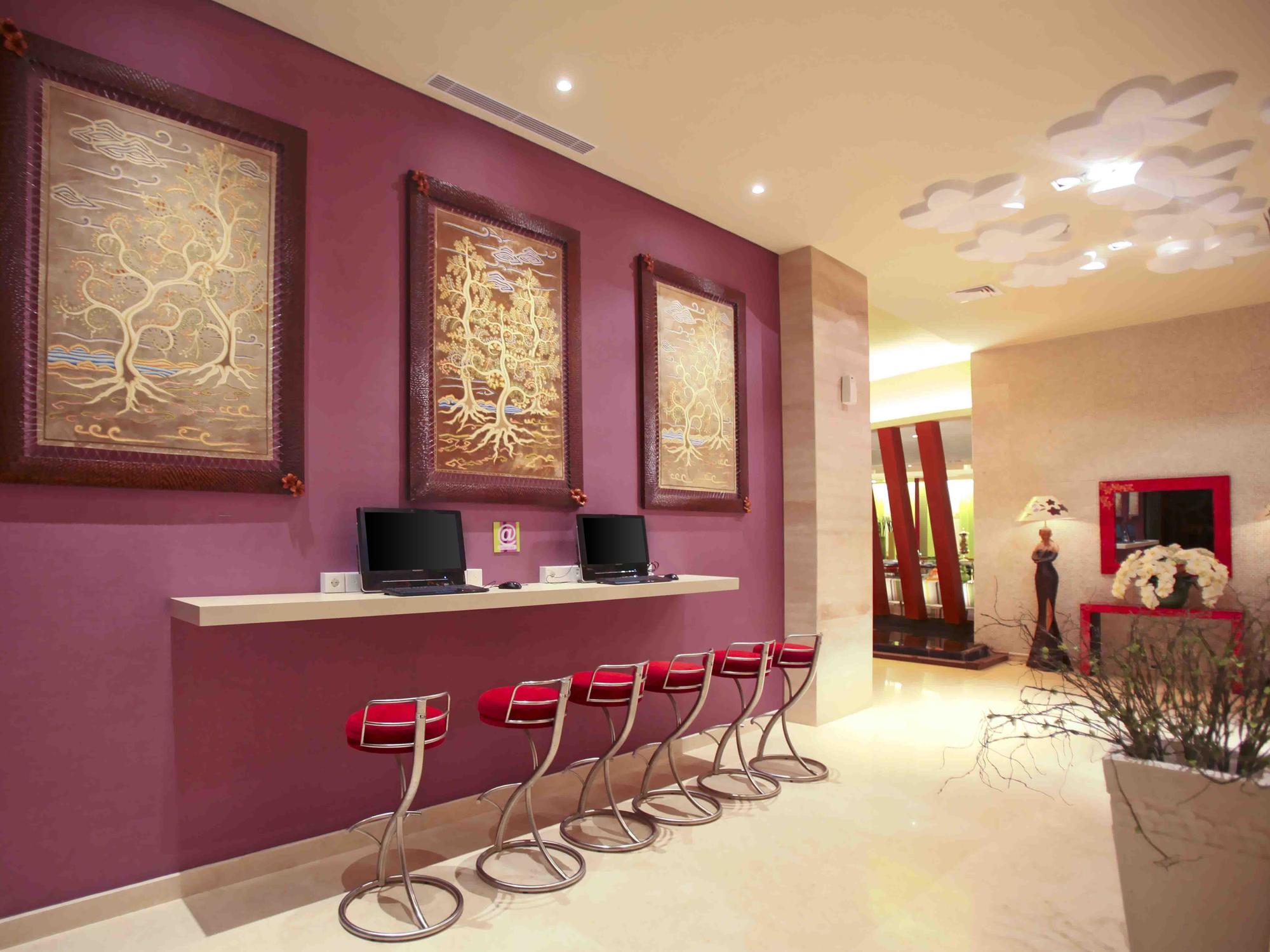 Hotel Ibis Styles Bali Denpasar Extérieur photo